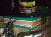 Personel Polsek Bolo Bantu Evakuasi Dua Korban Lakalantas Ganda di Desa Bontokape