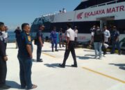 Ketat! Sat Polairud Polres Lombok Barat Periksa Prosedur Keselamatan Fast Ferry di Senggigi