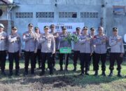 Polres Lombok Barat Tanam Pohon Produktif dalam Gerakan Indonesia Asri