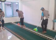 Memperindah Tempat Ibadah, Sambut Hari Bhayangkara Ke- 80, Polsek Soromandi Laksanakan Bhakti Religi di Masjid Al-Muttaqin