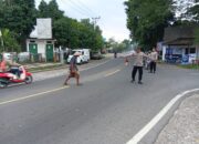 Polsek Gangga Jaga Rawan Pagi di Simpang 3 Puskesmas, Arus Gangga-Bayan Lancar
