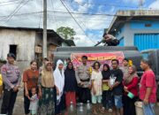 Respon Cepat Kebutuhan Warga, Sat Brimob Polda NTB Salurkan Bantuan Air Bersih di Kota Bima