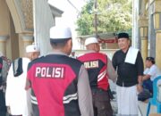 Sentuhan Humanis, Sat Samapta Polres Lombok Barat Salurkan Paket Makanan di Masjid Labuapi