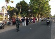 Meriahkan HUT ke-81 RI, Sinergi Babinsa dan Warga Warnai Jalan Sehat Kediri Selatan