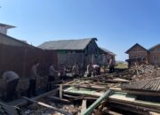 Kapolda NTB Kirim 8 Truk Bantuan dan Tim Trauma Healing untuk Korban Gempa NTT