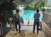 Jamin Kenyamanannya Masyarakat Yang Menikmati Liburan Akhir Pekan, Polsek Madapangga Laksanakan Patroli Wisata