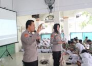 Personel Polresta Tuban menggelar kegiatan sosialisasi literasi teknologi