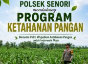 Anggota Bhabinkamtibmas Polsek Senori Polresta Tuban Memantau Kondisi Tanaman Jagung Warga Desa Wanglukulon Mendukung Program Ketahanan Pangan Nasional