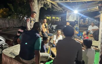 Melalui Patroli Rutin, Polsek Madapangga Sambangi Pemukiman Warga dan Cegah Potensi Guankamtibmas