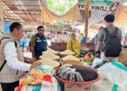 Tim Gabungan Turun Ke Pasar, Cek Harga Bapokting dan Stok Beras SPHP di Lombok Barat