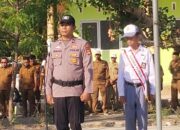 Wujud Kecintaan Polri Terhadap Kemajuan Dunia Pendidikan, Kapolsek Soromandi Jadi Irup Bendera di SMAN I Soromandi