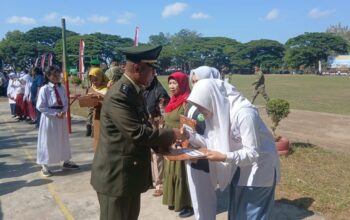 Kodim 1606 Mataram Beri Beasiswa Anak Prajurit Berprestasi