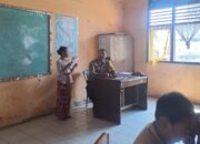 Polri Peduli Pendidikan, Bhabinkamtibmas Polsek Tambora Jadi Guru Agama Hindu Gratis di SDN 02 Labuhan Kananga