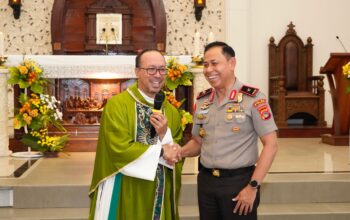 Minggu Kasih di Gereja Santa Maria Mataram, Wakapolda NTB Ajak Keluarga dan Tokoh Agama Pelihara Kamtibmas