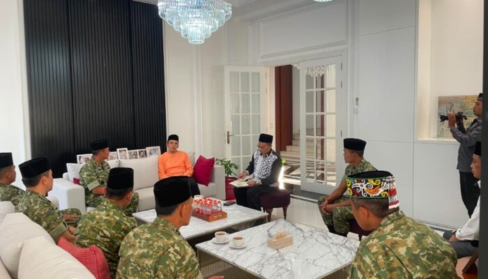 Perkuat Silaturahmi dengan Ulama, Pangdam XXX/Rinambora Kunjungi TGB